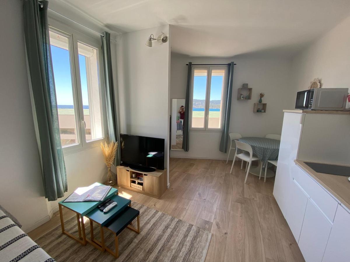 Studio Le Monroe Les Pieds Dans L'Eau 10 M De La Mer La Seyne-sur-Mer Εξωτερικό φωτογραφία